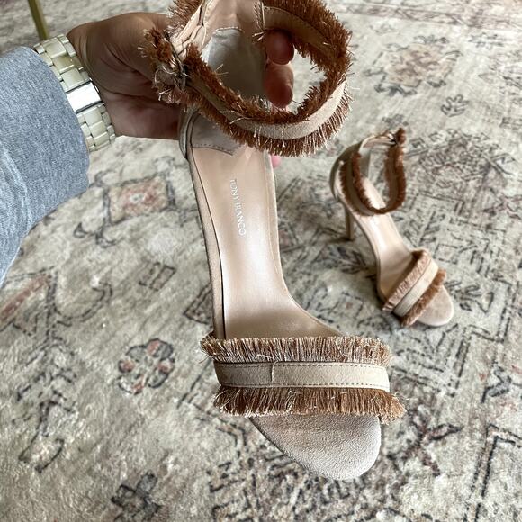 Tony Bianco REVOLVE Kimi Heel Blush Pink Kid Suede Fringe Women's Size 8 GUC - Picture 6 of 13